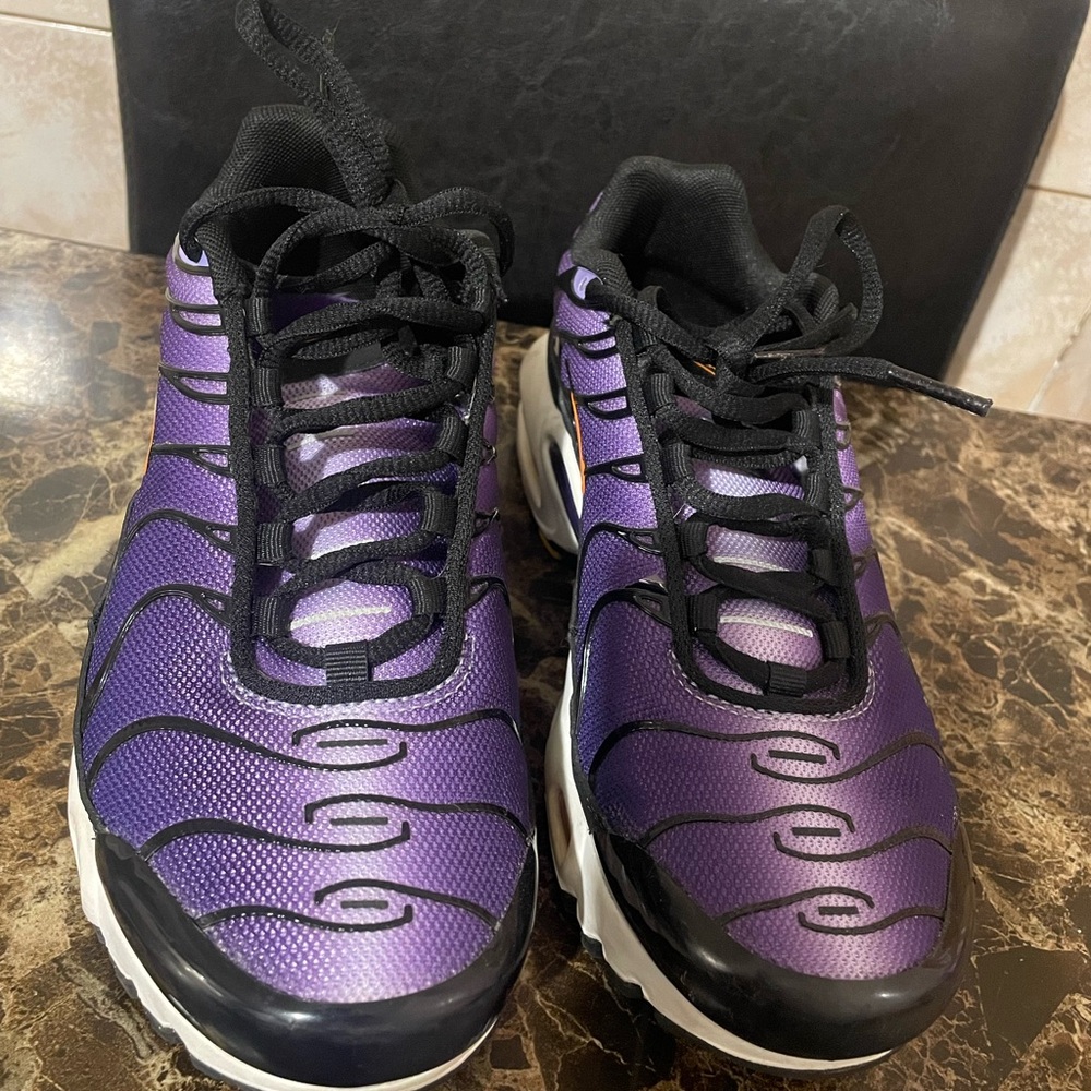Purple Nike Air Max!